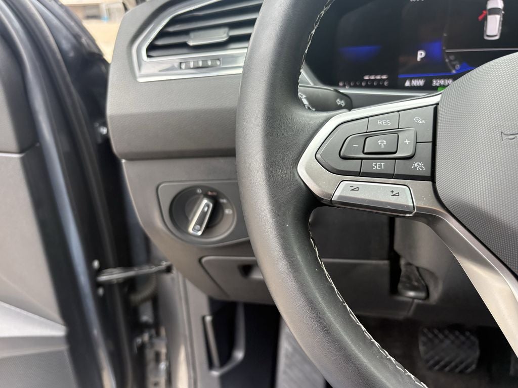 2023 Volkswagen Tiguan 2.0T SE