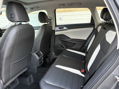 2025 Volkswagen Taos 1.5T SEL