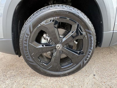 2025 Volkswagen Taos 1.5T SEL