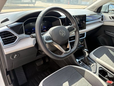 2025 Volkswagen Taos 1.5T SE