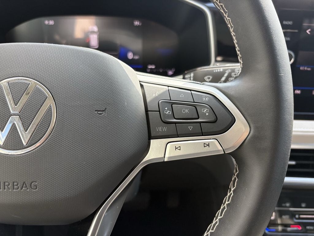 2025 Volkswagen Taos 1.5T SE