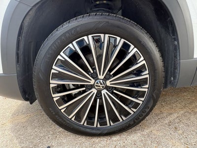 2025 Volkswagen Taos 1.5T SE