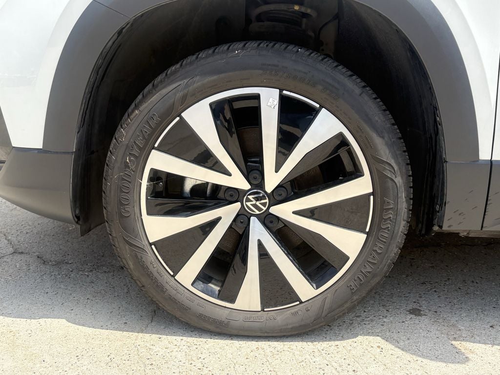 2024 Volkswagen Taos 1.5T SE