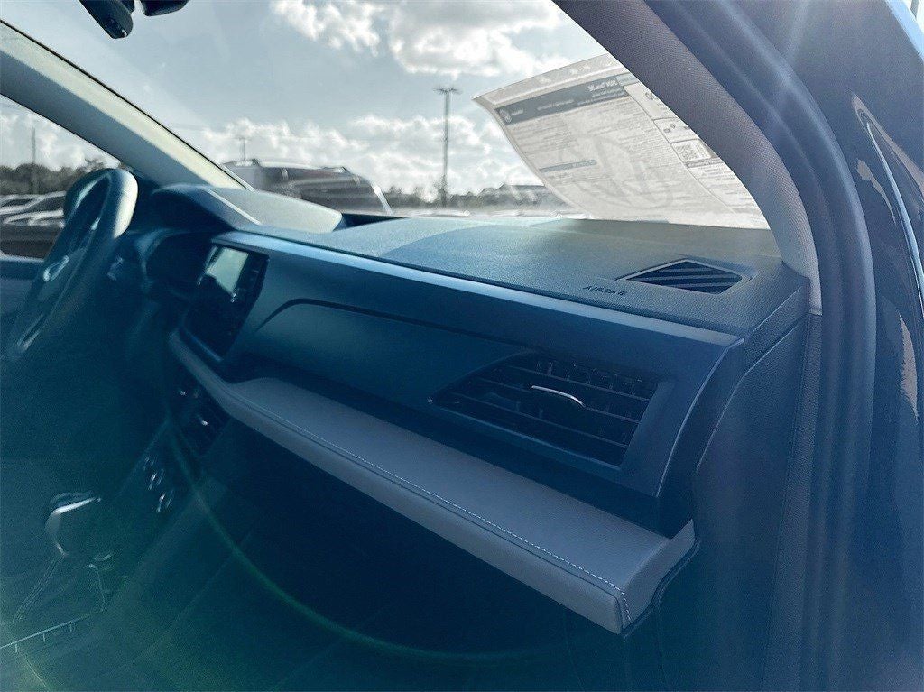 2024 Volkswagen Taos 1.5T SE