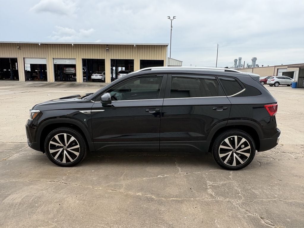 2024 Volkswagen Taos 1.5T SE