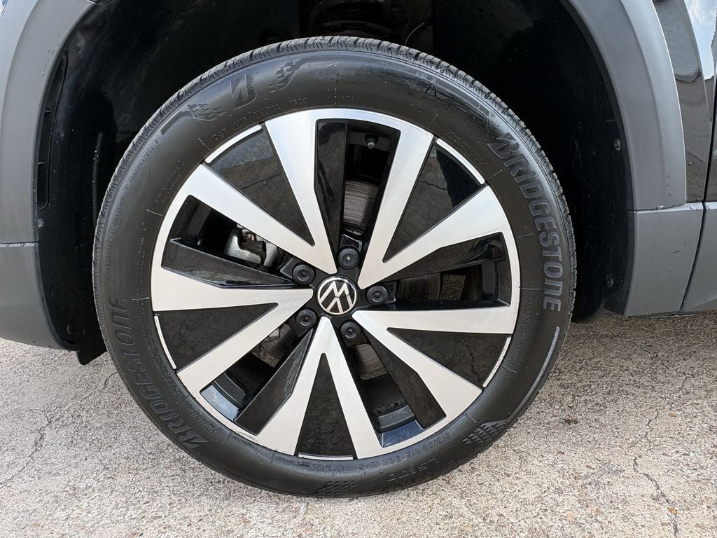 2024 Volkswagen Taos 1.5T SE