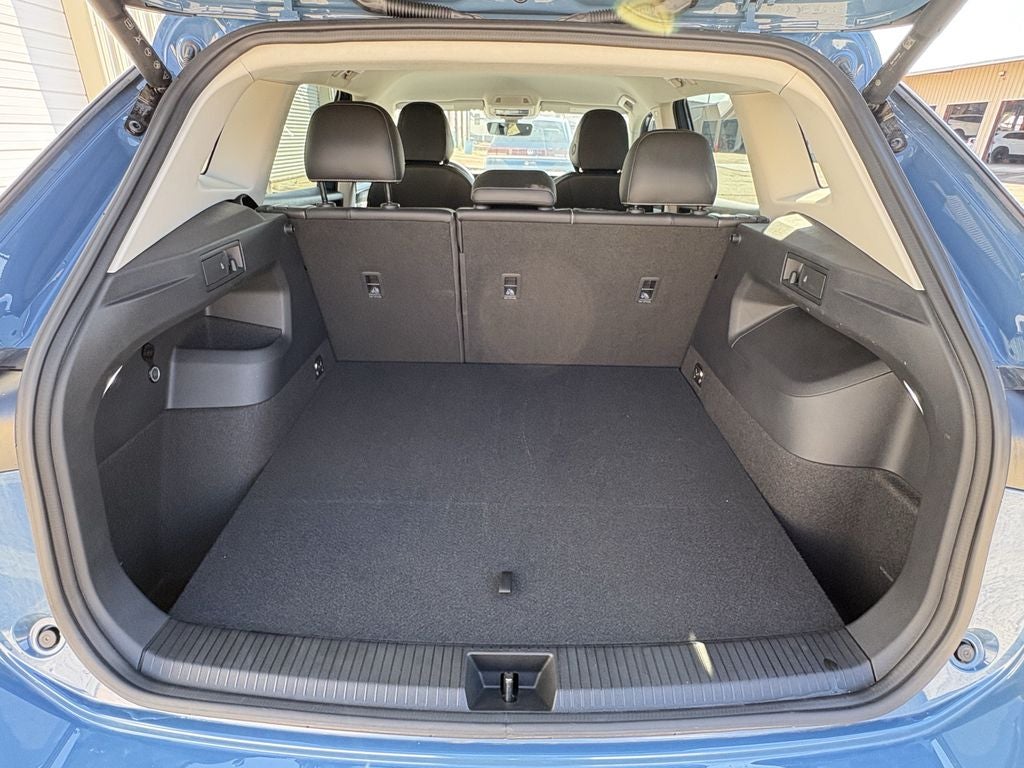 2025 Volkswagen Tiguan 2.0T SE