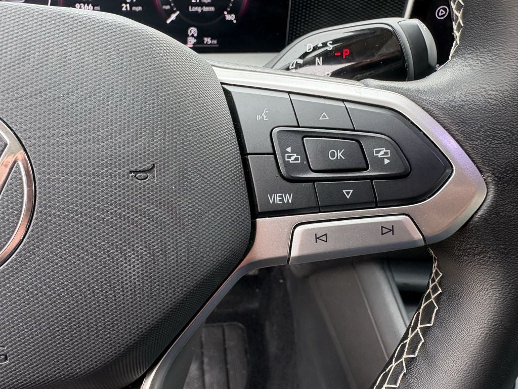 2025 Volkswagen Tiguan 2.0T SE