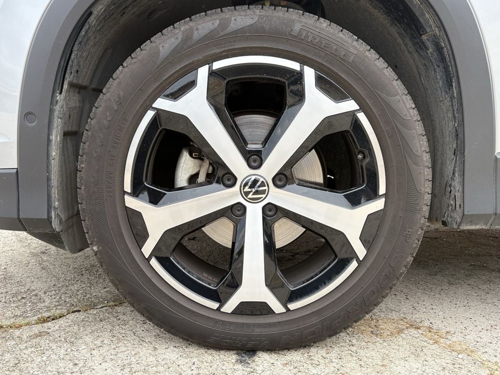 2025 Volkswagen Tiguan 2.0T SE