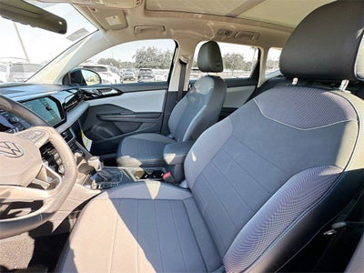 2024 Volkswagen Taos 1.5T SE Black