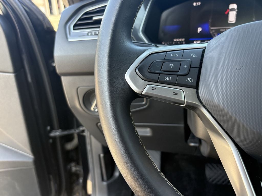 2024 Volkswagen Tiguan 2.0T SE