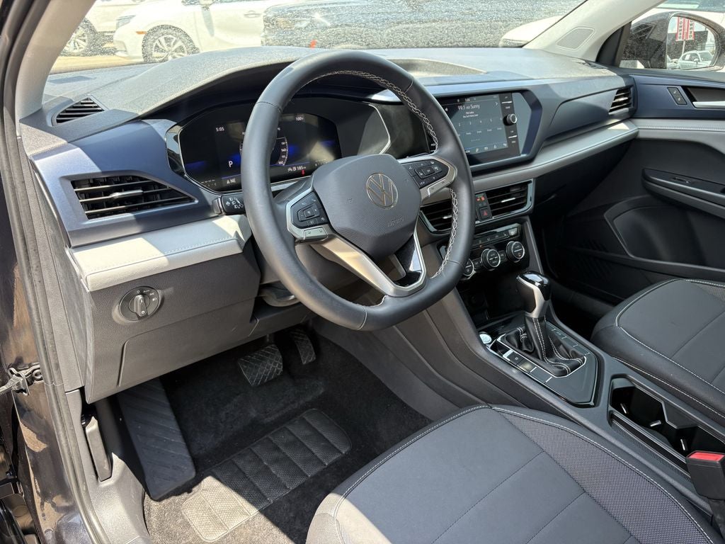 2024 Volkswagen Taos 1.5T SE