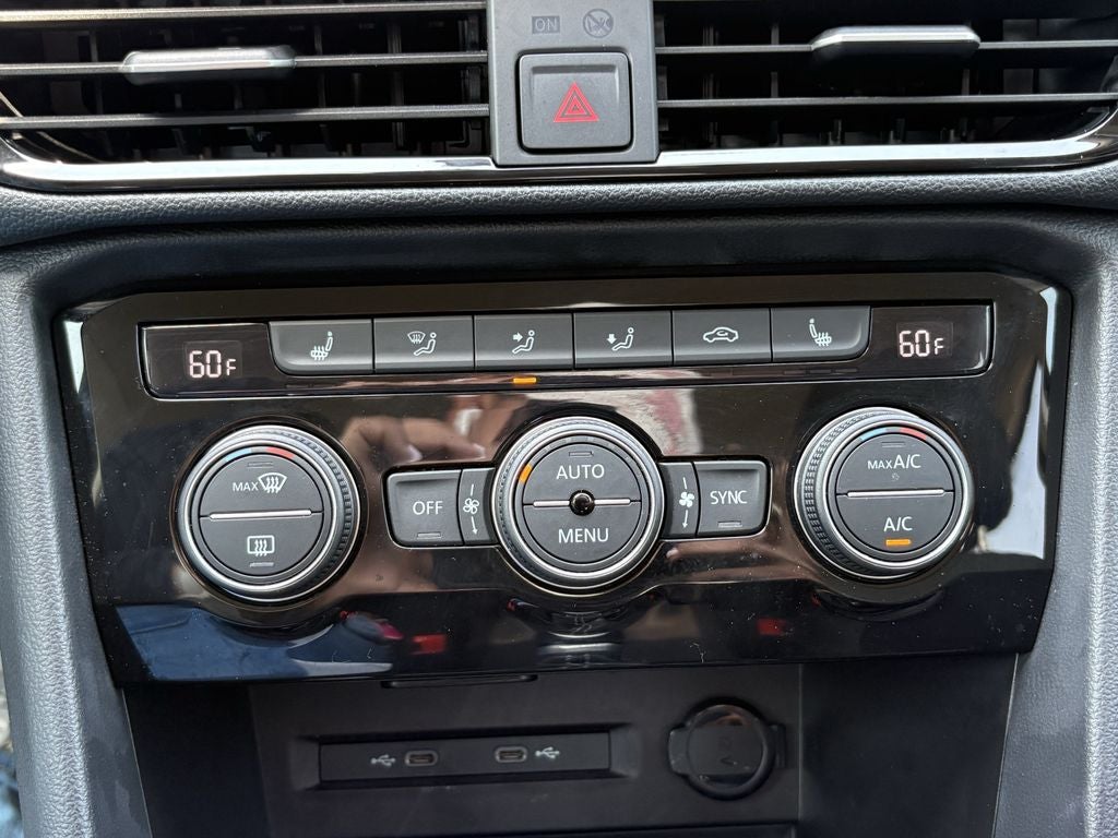 2024 Volkswagen Taos 1.5T SE