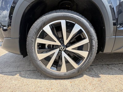 2024 Volkswagen Taos 1.5T SE