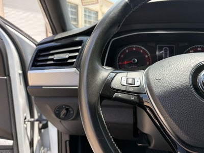 2019 Volkswagen Jetta R-Line