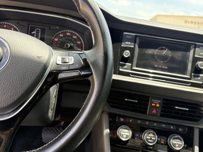 2019 Volkswagen Jetta R-Line