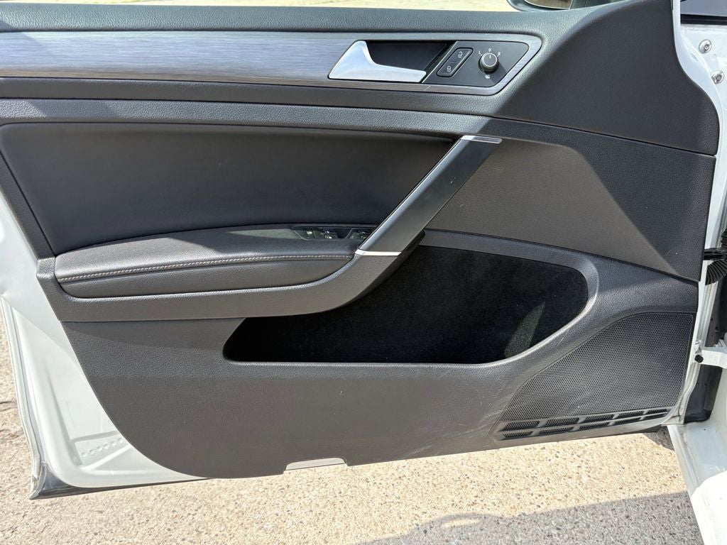 2019 Volkswagen Golf SportWagen SE