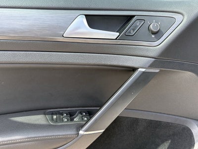 2019 Volkswagen Golf SportWagen SE