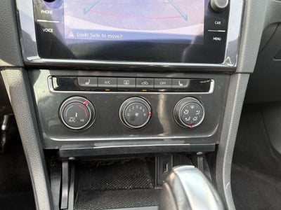 2019 Volkswagen Golf SportWagen SE