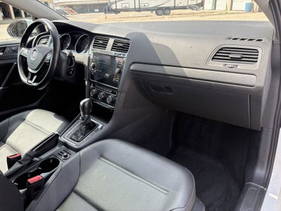 2019 Volkswagen Golf SportWagen SE