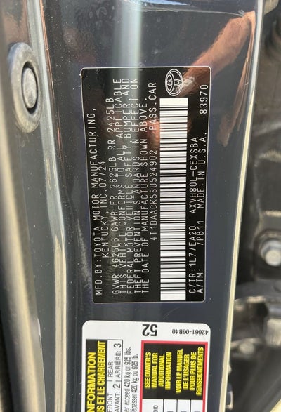 2025 Toyota Camry SE