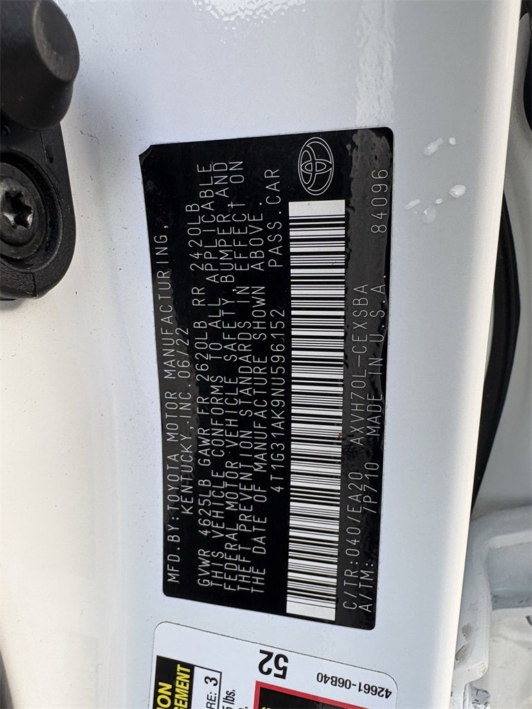 2022 Toyota Camry Hybrid SE