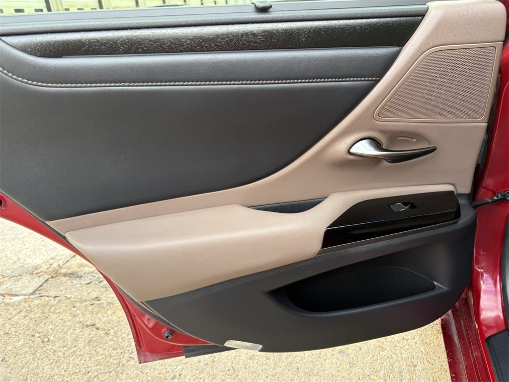 2023 Lexus ES 350 Ultra Luxury