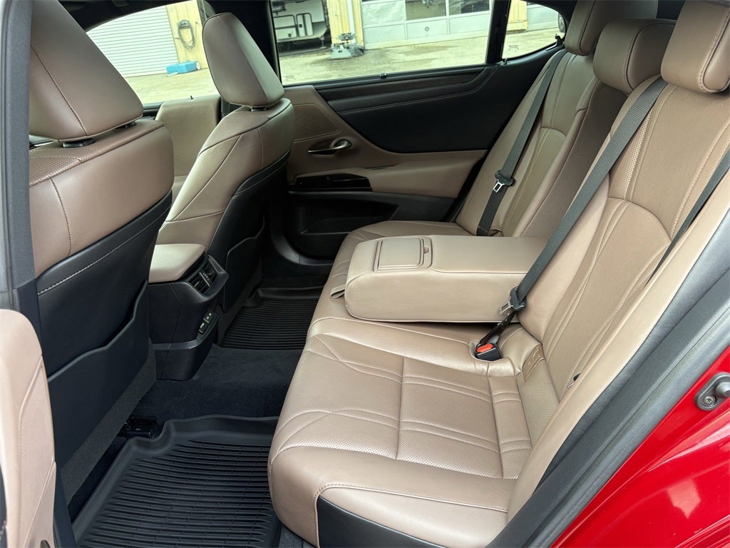 2023 Lexus ES 350 Ultra Luxury
