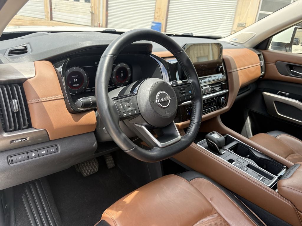 2023 Nissan Pathfinder Platinum