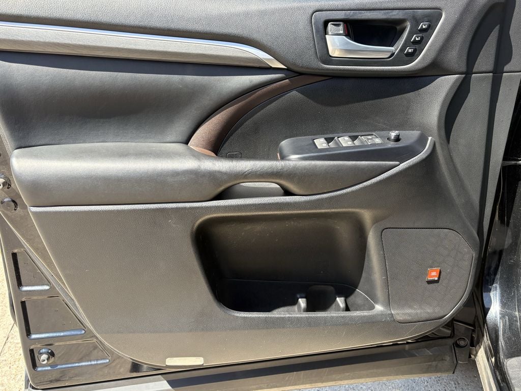 2017 Toyota Highlander Limited