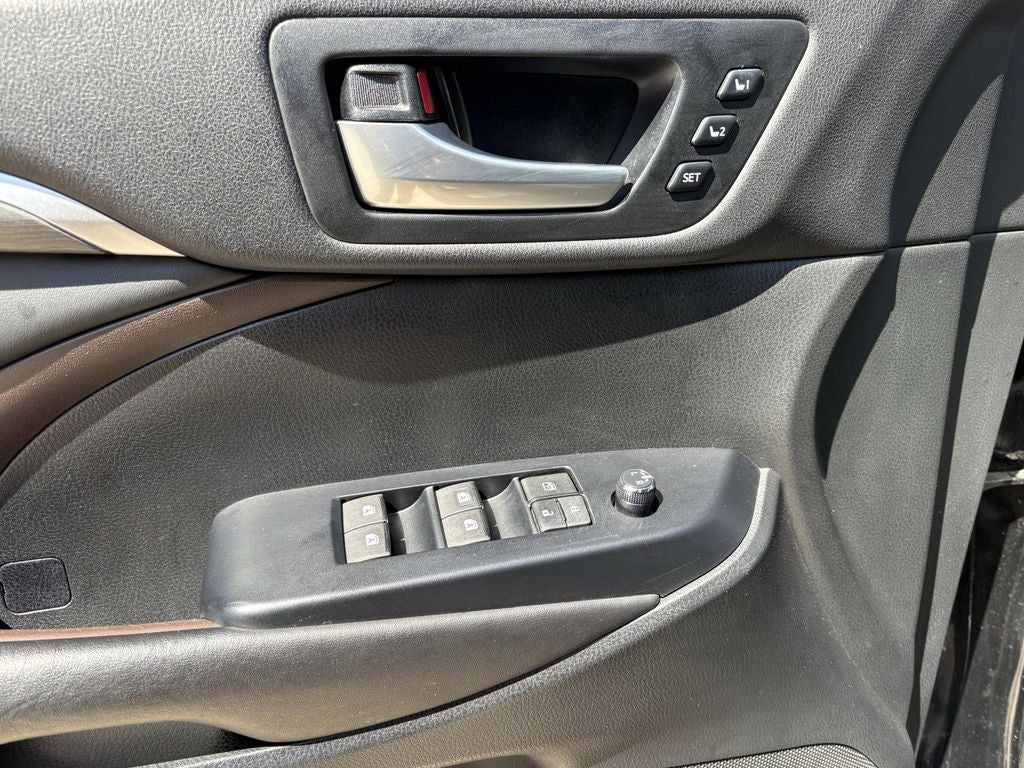 2017 Toyota Highlander Limited