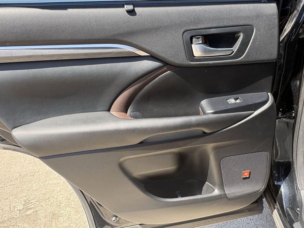 2017 Toyota Highlander Limited