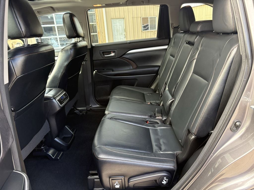 2016 Toyota Highlander XLE V6