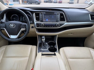 2016 Toyota Highlander XLE V6
