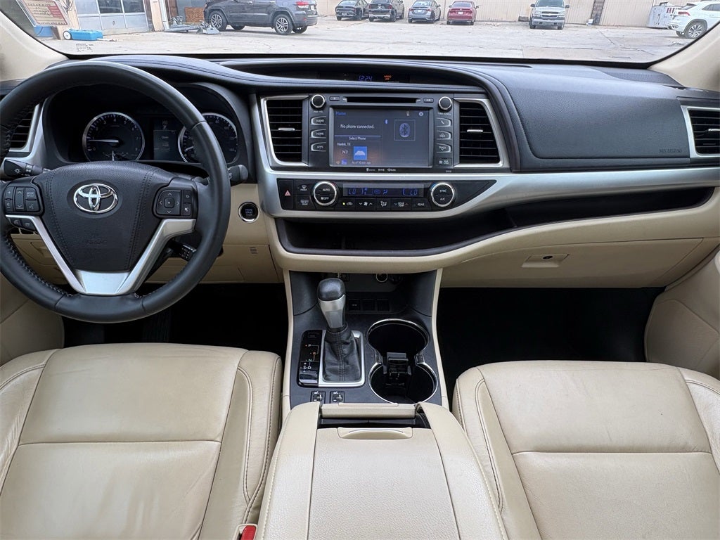 2016 Toyota Highlander XLE V6