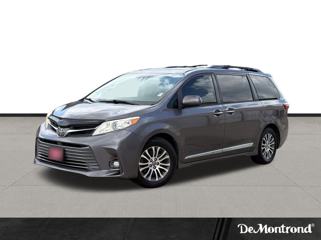 2019 Toyota Sienna XLE 8 Passenger