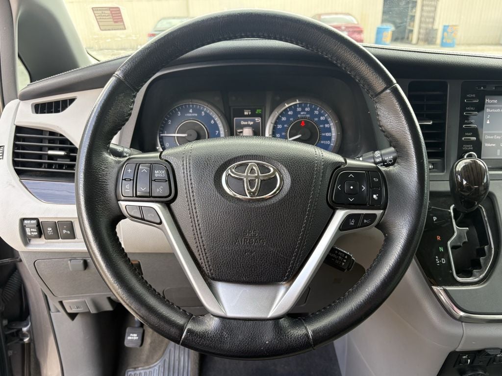 2019 Toyota Sienna XLE 8 Passenger
