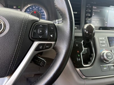 2019 Toyota Sienna XLE 8 Passenger