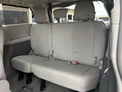 2019 Toyota Sienna XLE 8 Passenger