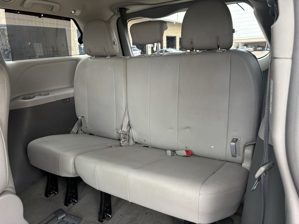 2019 Toyota Sienna XLE 8 Passenger