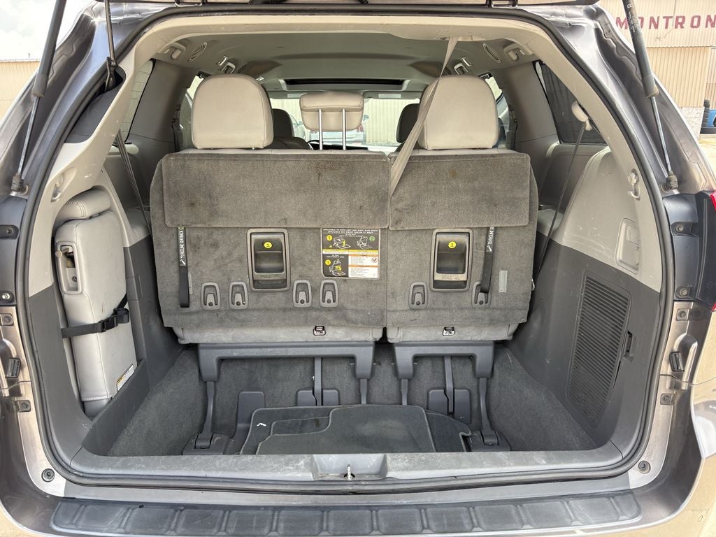 2019 Toyota Sienna XLE 8 Passenger