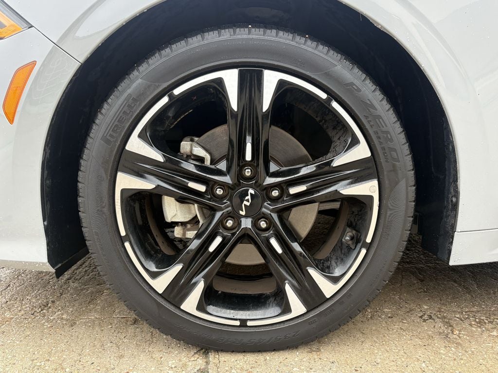 2024 Kia K5 GT-Line