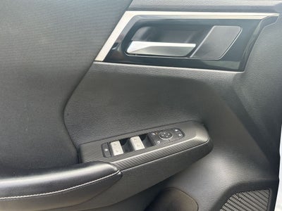 2022 Mitsubishi Outlander ES