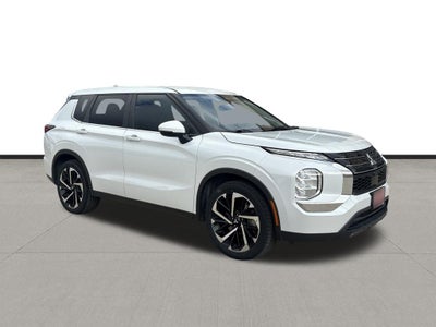 2022 Mitsubishi Outlander ES