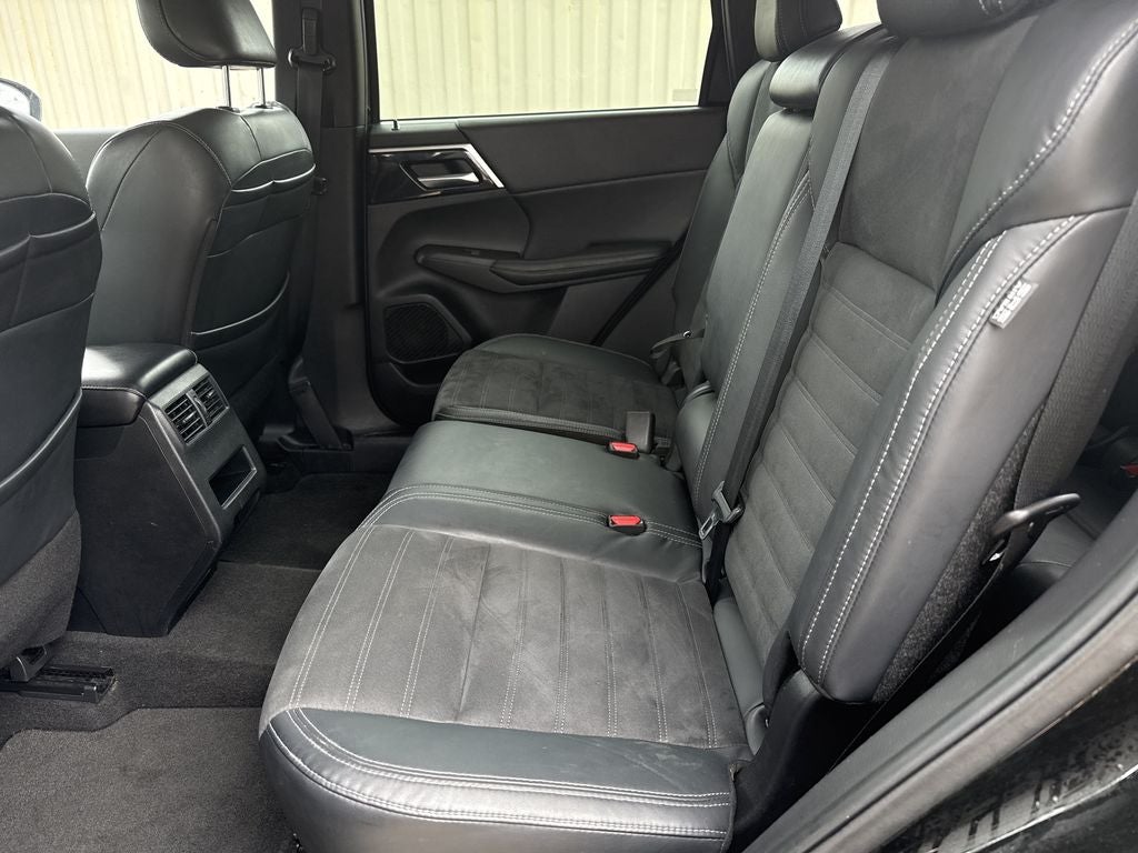 2022 Mitsubishi Outlander SE