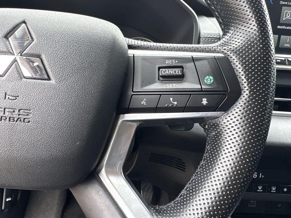 2022 Mitsubishi Outlander SE