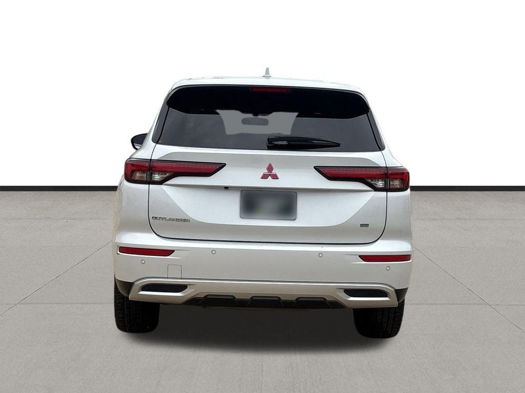 2022 Mitsubishi Outlander SE