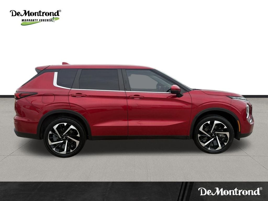 2022 Mitsubishi Outlander SE