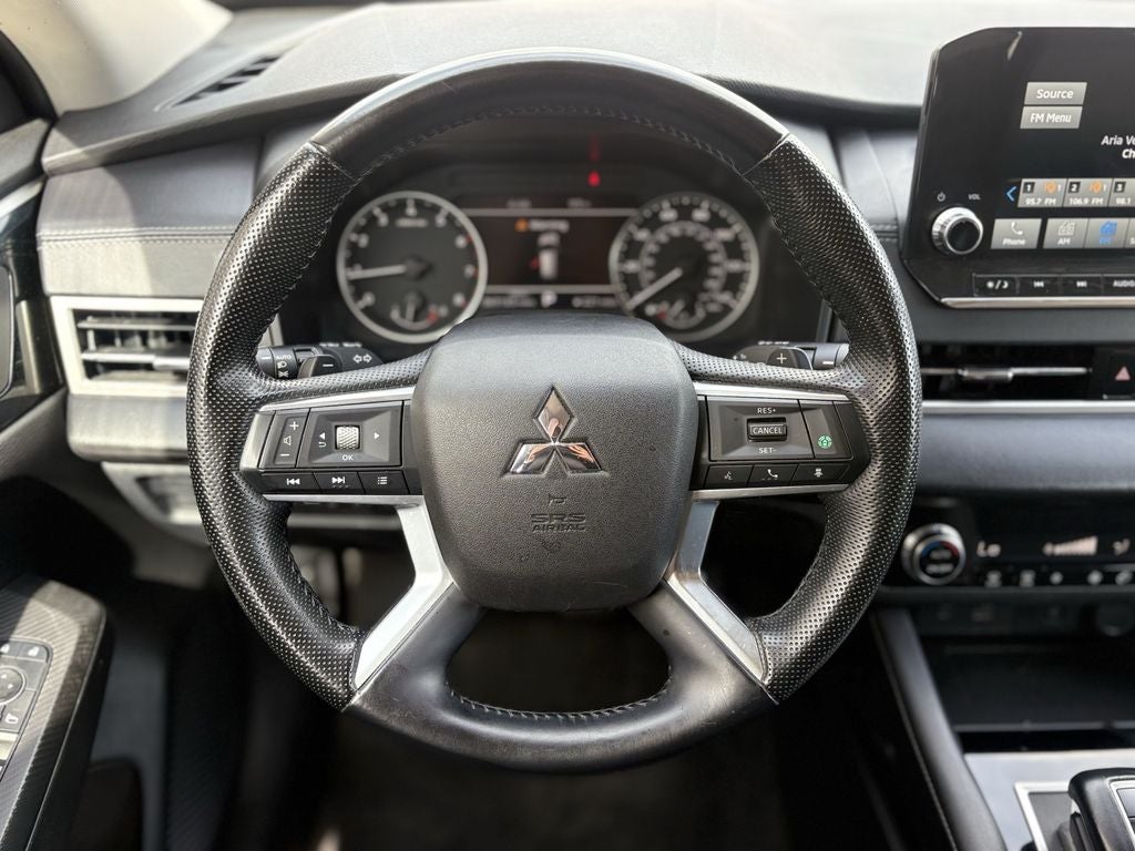 2024 Mitsubishi Outlander SE