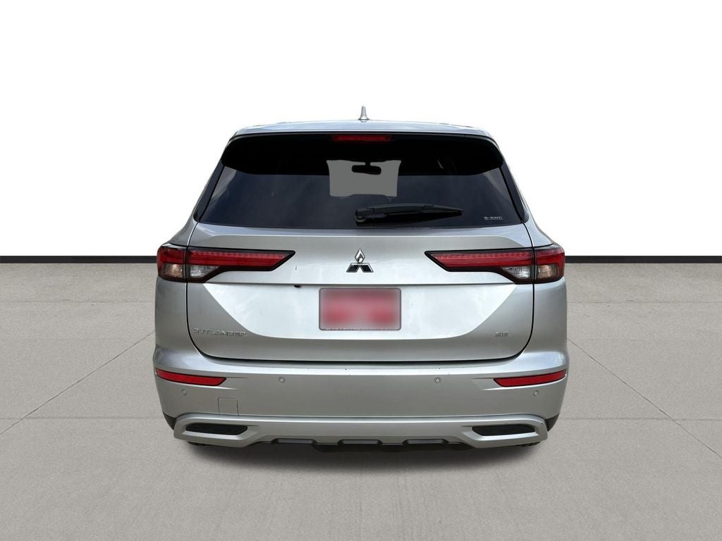 2024 Mitsubishi Outlander SE